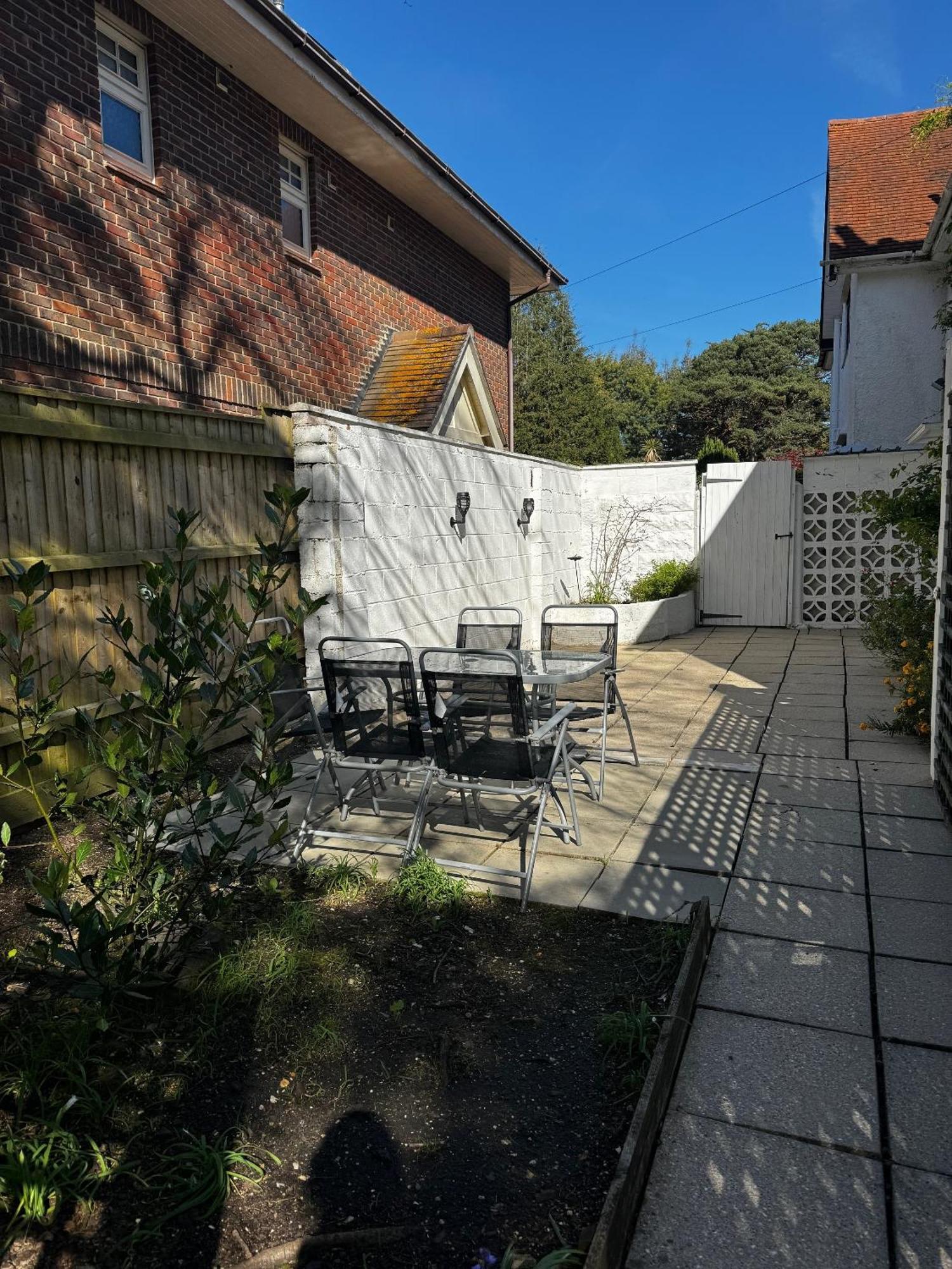 Apartment In Canford Cliffs Close To Sandbanks Beach Poole Zewnętrze zdjęcie