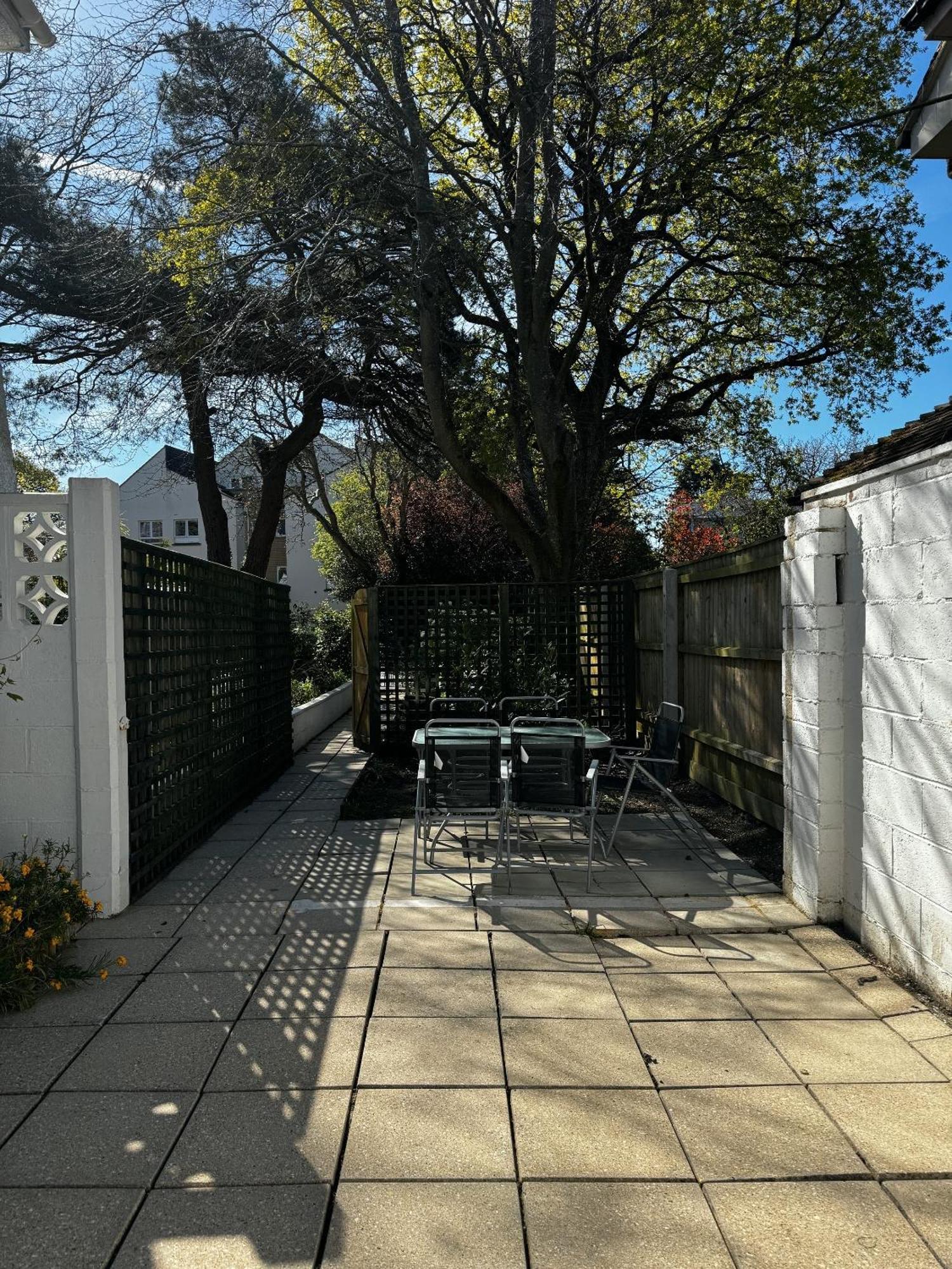 Apartment In Canford Cliffs Close To Sandbanks Beach Poole Zewnętrze zdjęcie