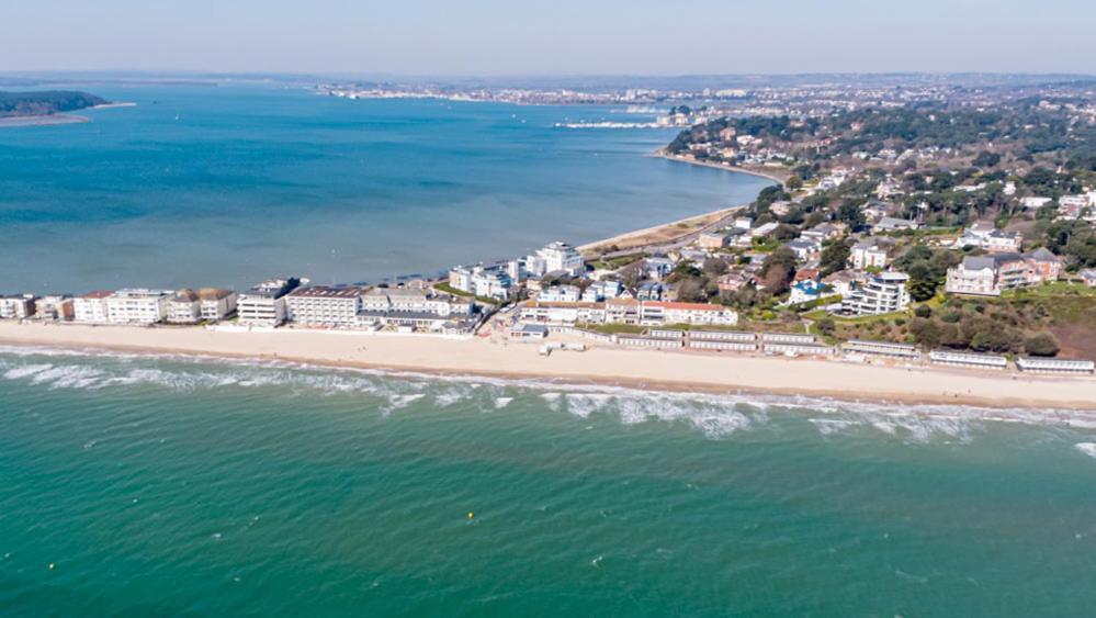 Apartment In Canford Cliffs Close To Sandbanks Beach Poole Zewnętrze zdjęcie