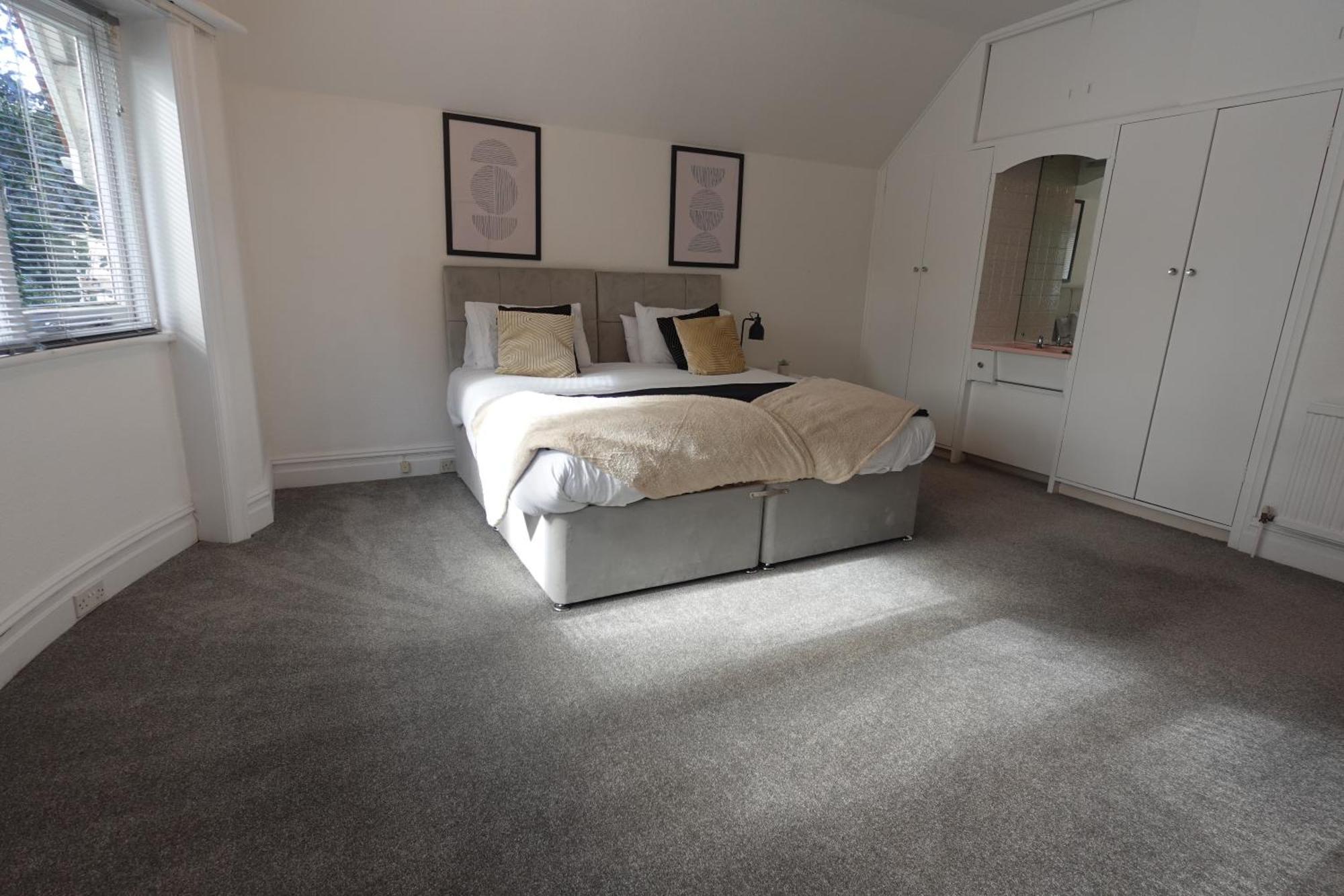 Apartment In Canford Cliffs Close To Sandbanks Beach Poole Zewnętrze zdjęcie
