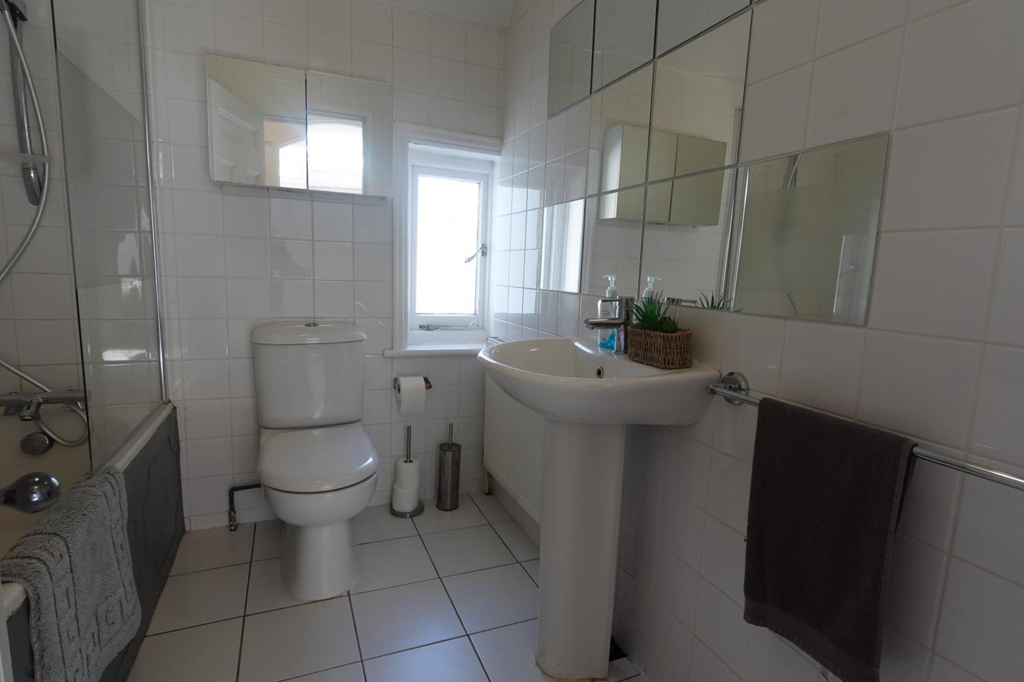 Apartment In Canford Cliffs Close To Sandbanks Beach Poole Zewnętrze zdjęcie